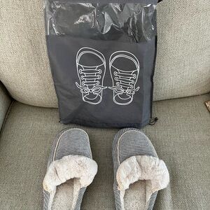 Striped Cozy Faux-Fur Lined Slippers - Gray